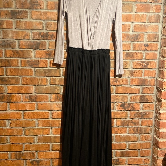 Bordeaux by Anthropology Gray Black Pleated Dress - Picture 3 of 4